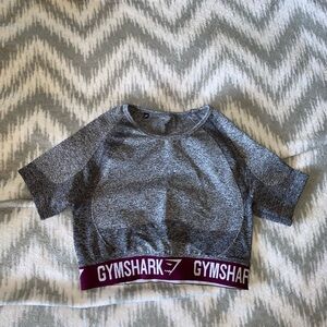 Gymshark New Flex Crop Top Grey/Burgandy xs